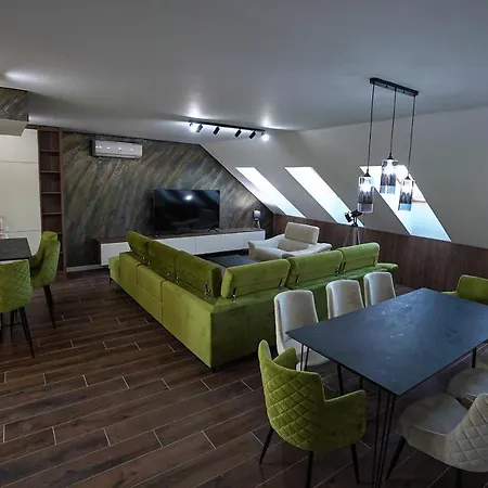 Delux Center Apartment