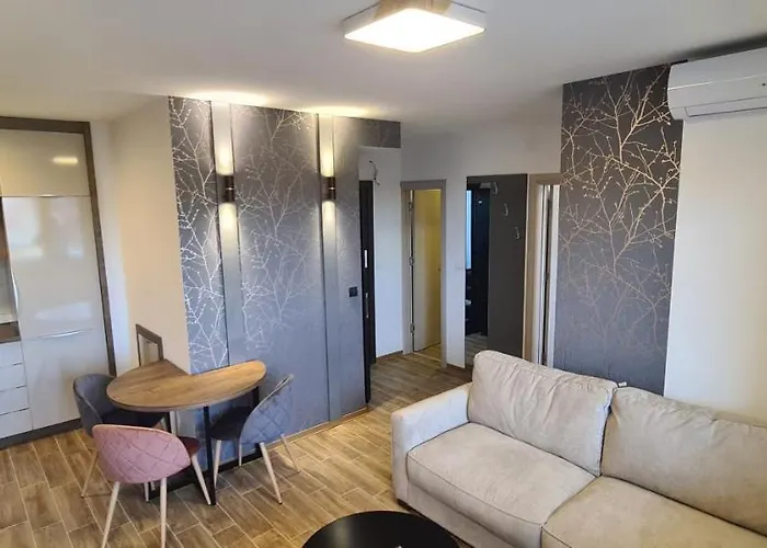 Delux Center Апартаменты *