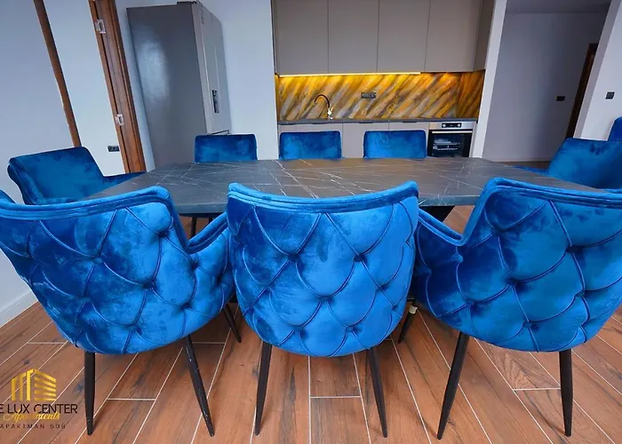 Delux Center * Indija