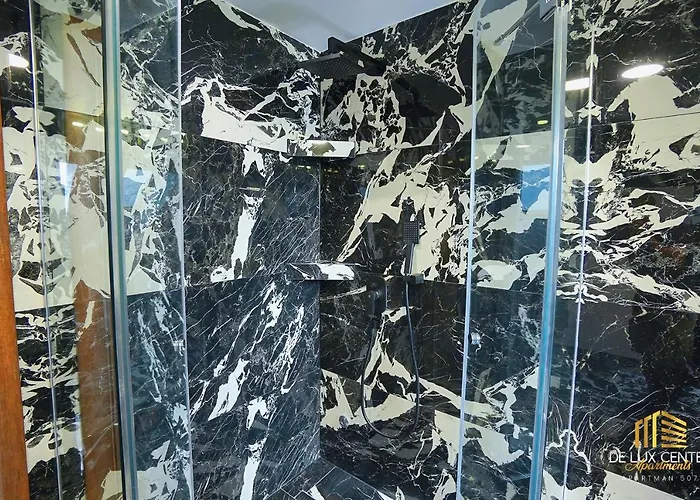 Delux Center Апартаменты *