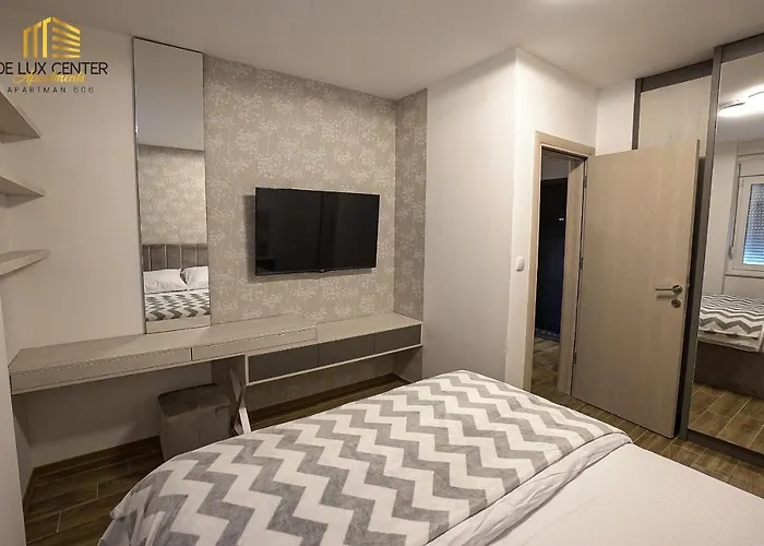 Delux Center Апартаменты *